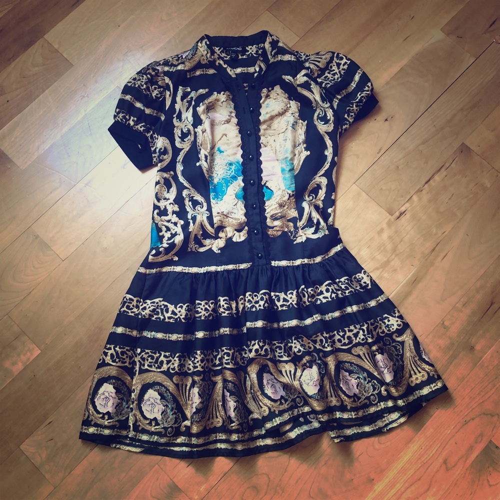 Wow dress Bebe sz S. Gorgeous. Beautiful pattern